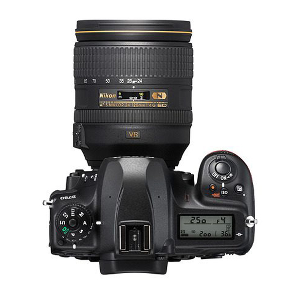 Nikon D780