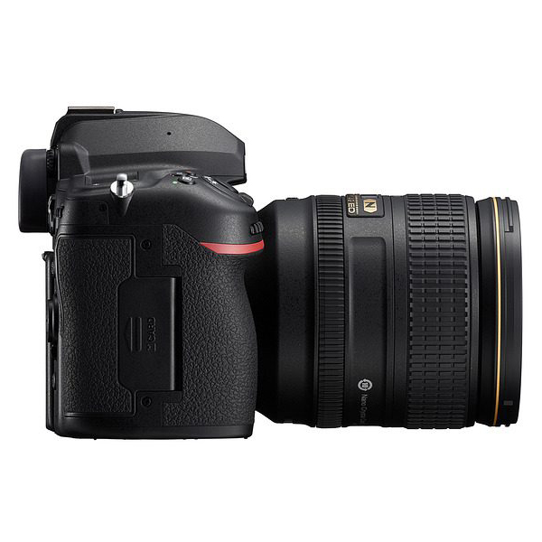 Nikon D780